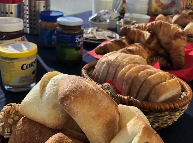 Em 호텔 로제넷츠